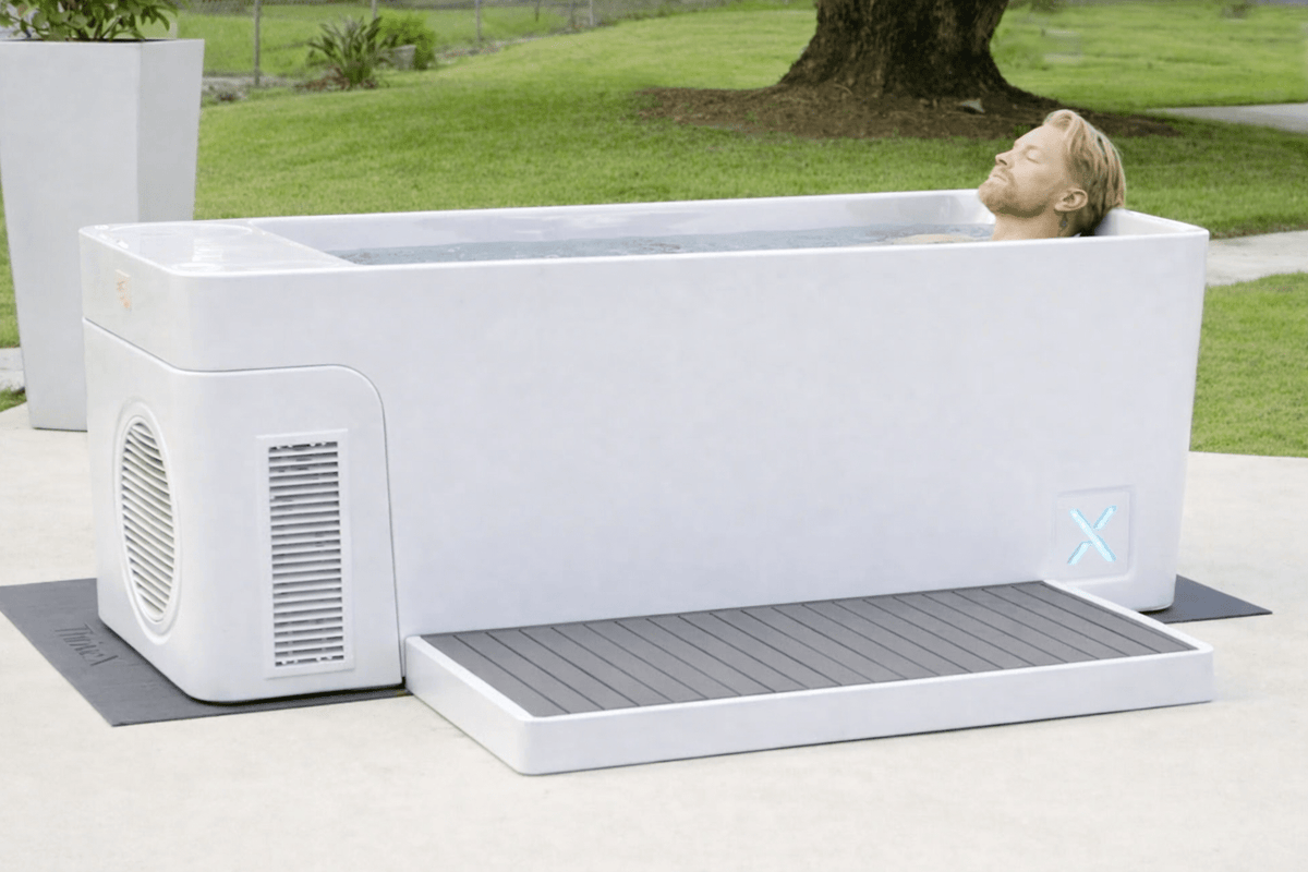 Echelon All-In-One Hot or Cold Plunge Tub