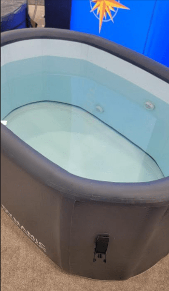 Dynamic Cold Therapy Inflatable Oval Cold Plunge